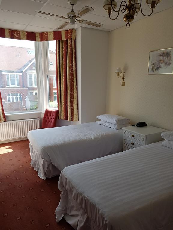 The Chadwick Hotel Lytham St Annes Esterno foto